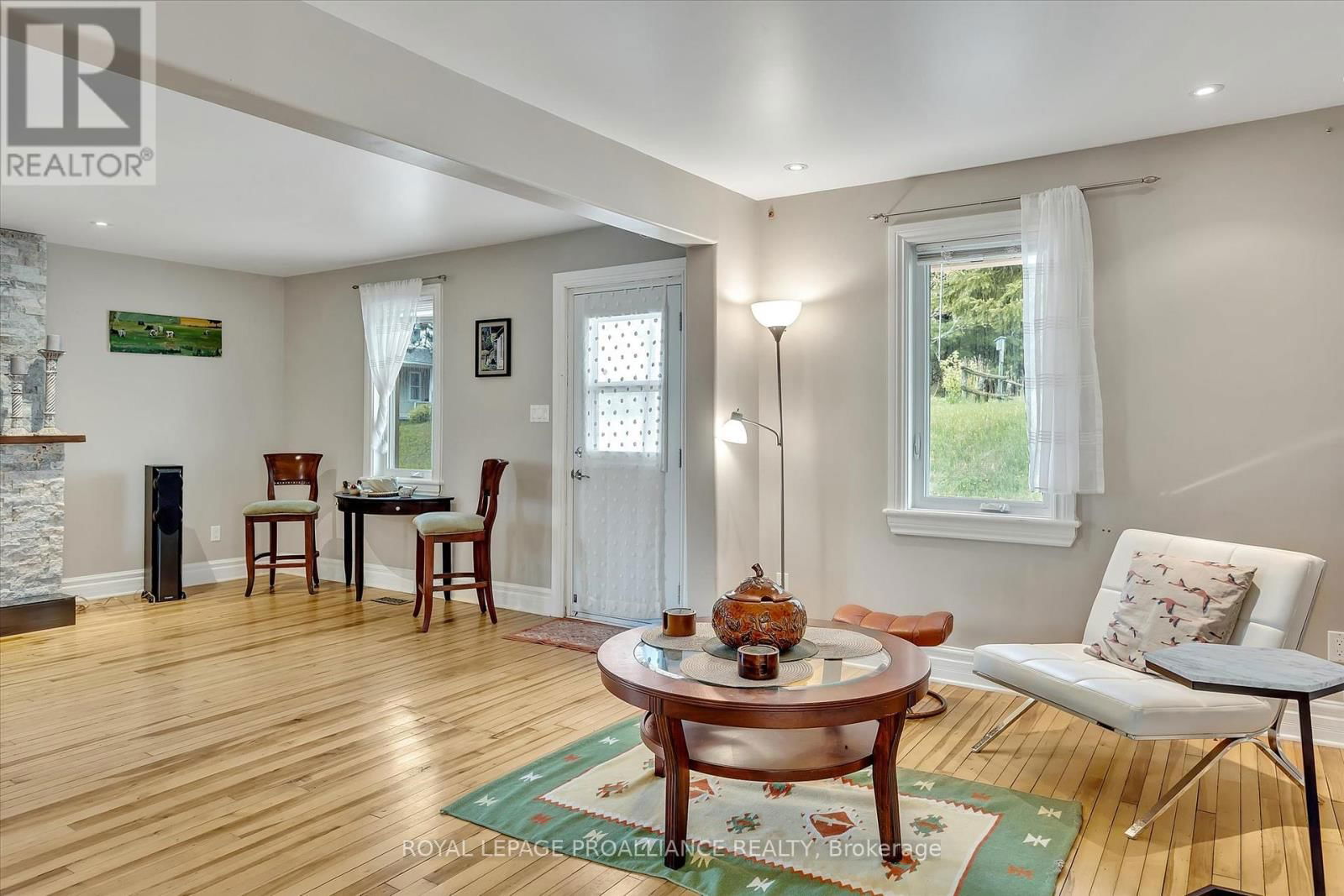 14 BURCHAT STREET Image 13