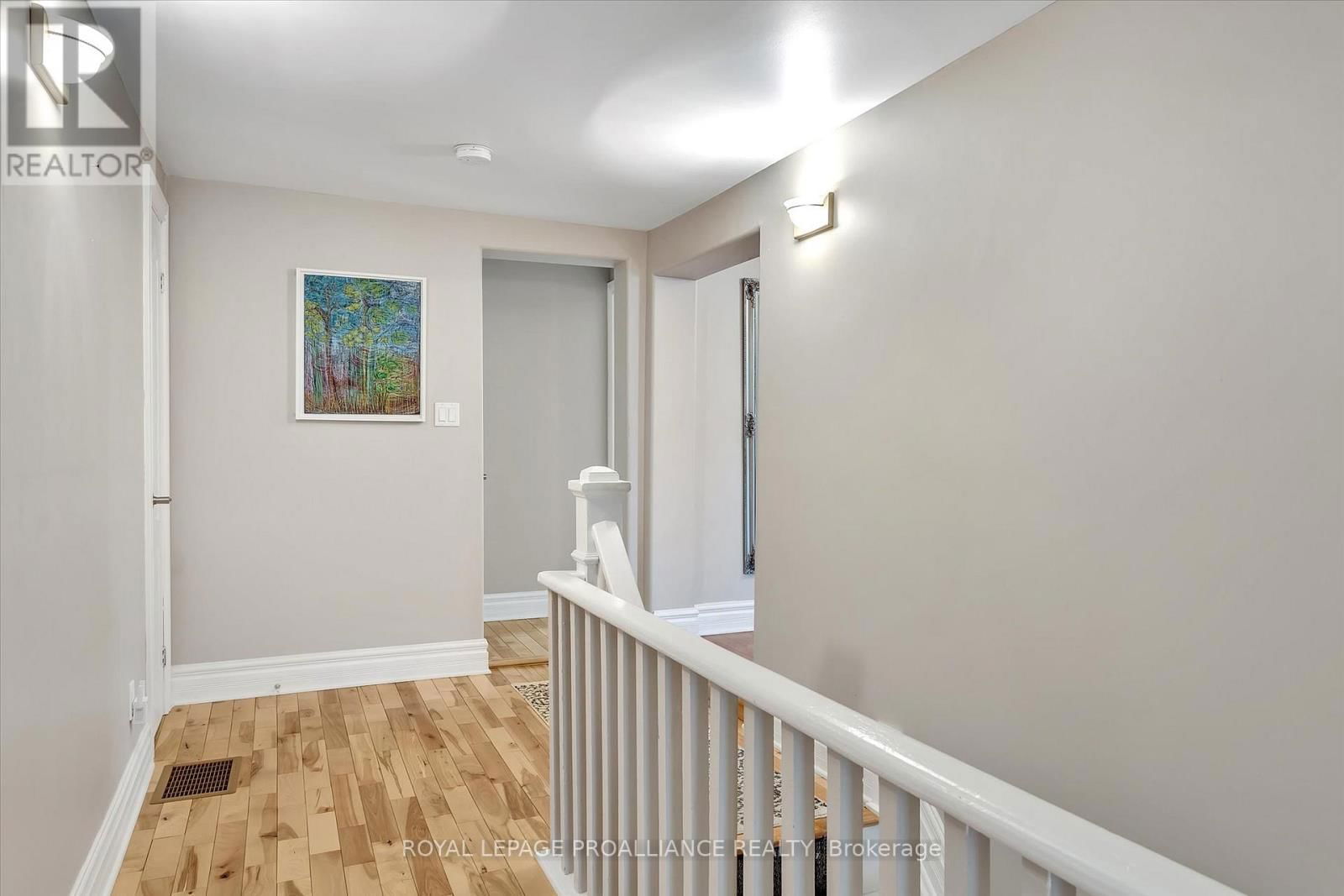 14 BURCHAT STREET Image 16