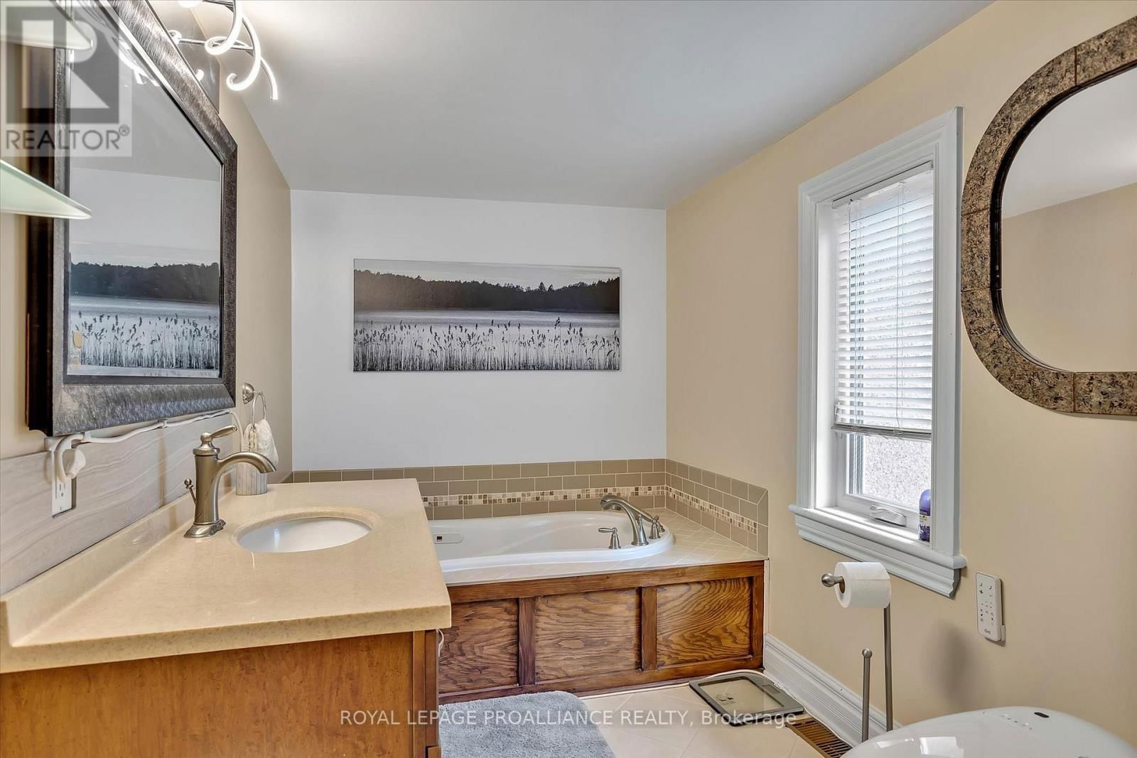 14 BURCHAT STREET Image 18