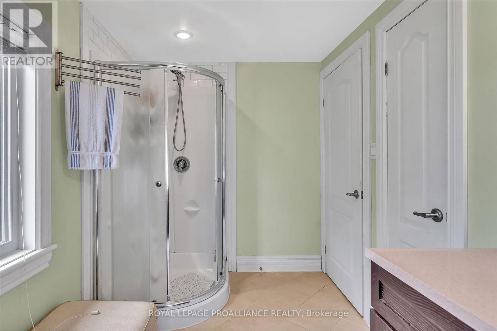 14 BURCHAT STREET Image 22
