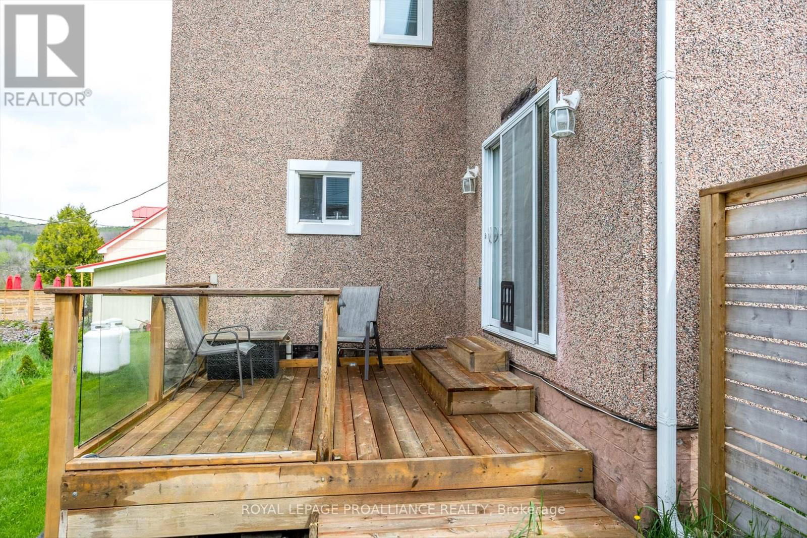 14 BURCHAT STREET Image 27