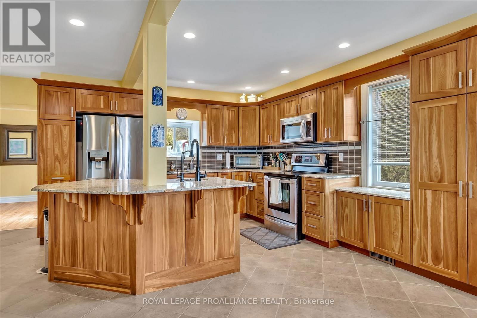14 BURCHAT STREET Image 6