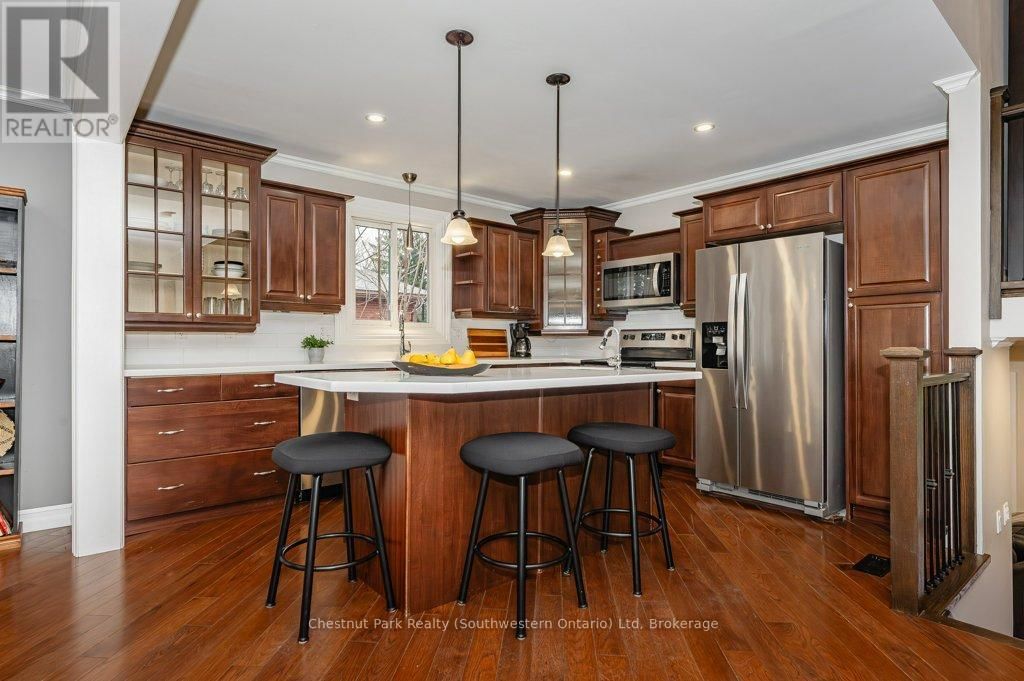 45 18 SIDEROAD Image 20