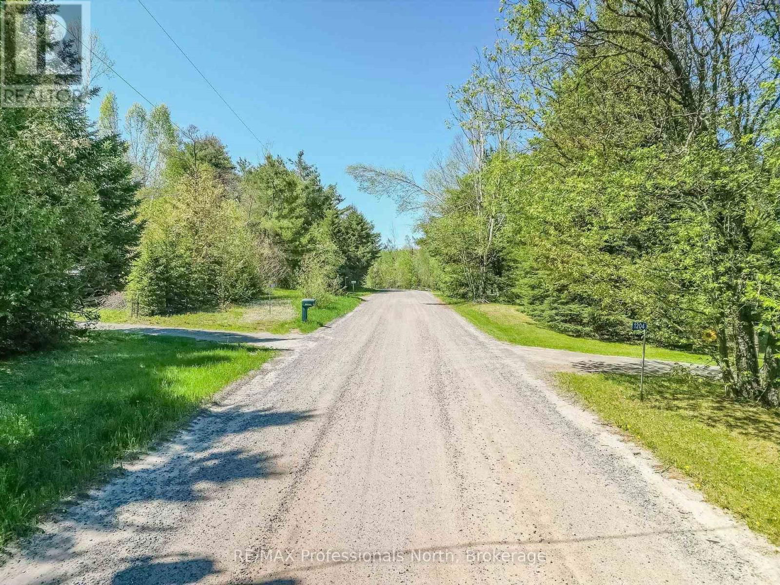 1204 BACON ROAD Image 30