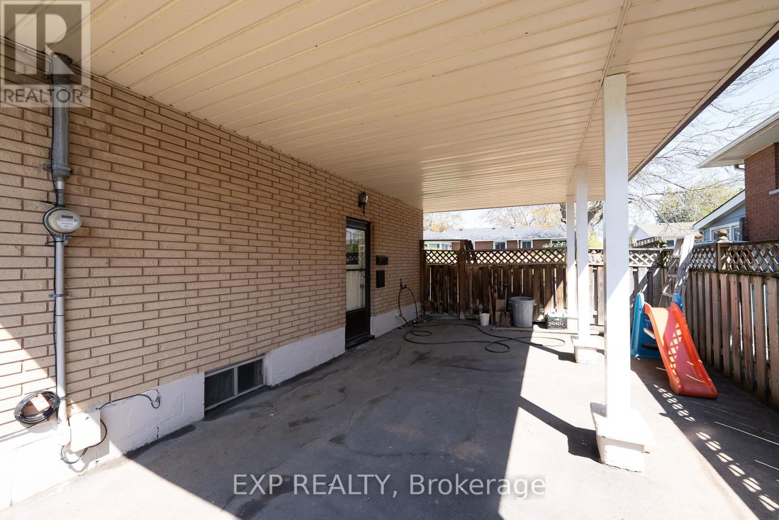 402 KERMAN AVENUE Image 46