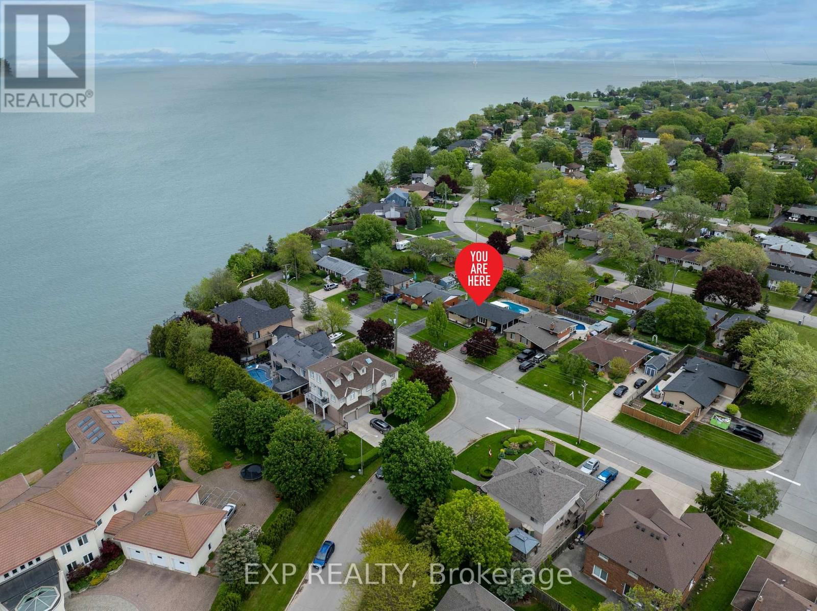 402 KERMAN AVENUE Image 50
