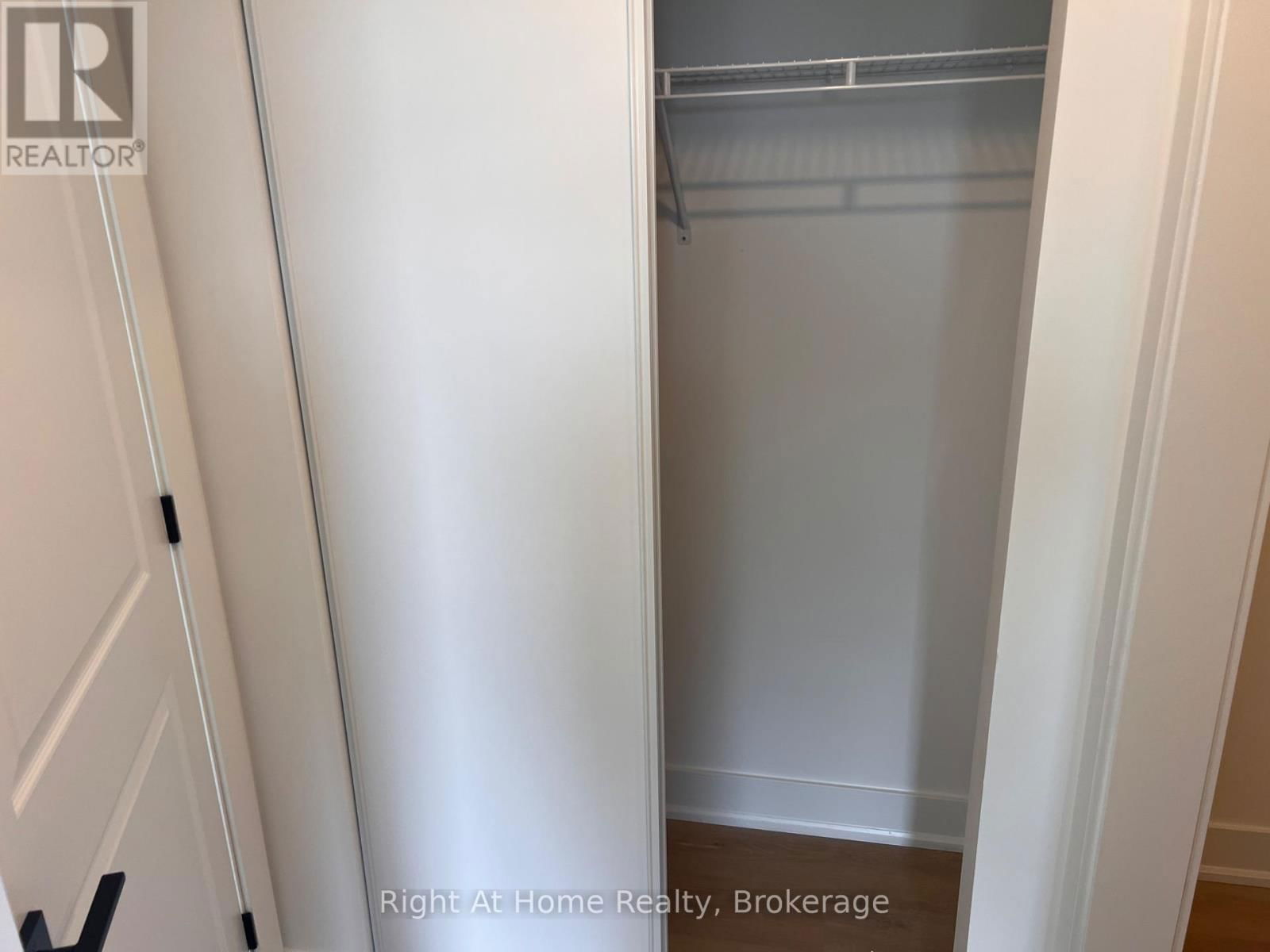 608 - 575 CONKLIN ROAD Image 11