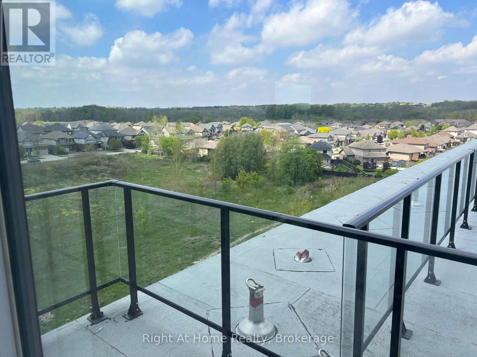 608 - 575 CONKLIN ROAD Image 26