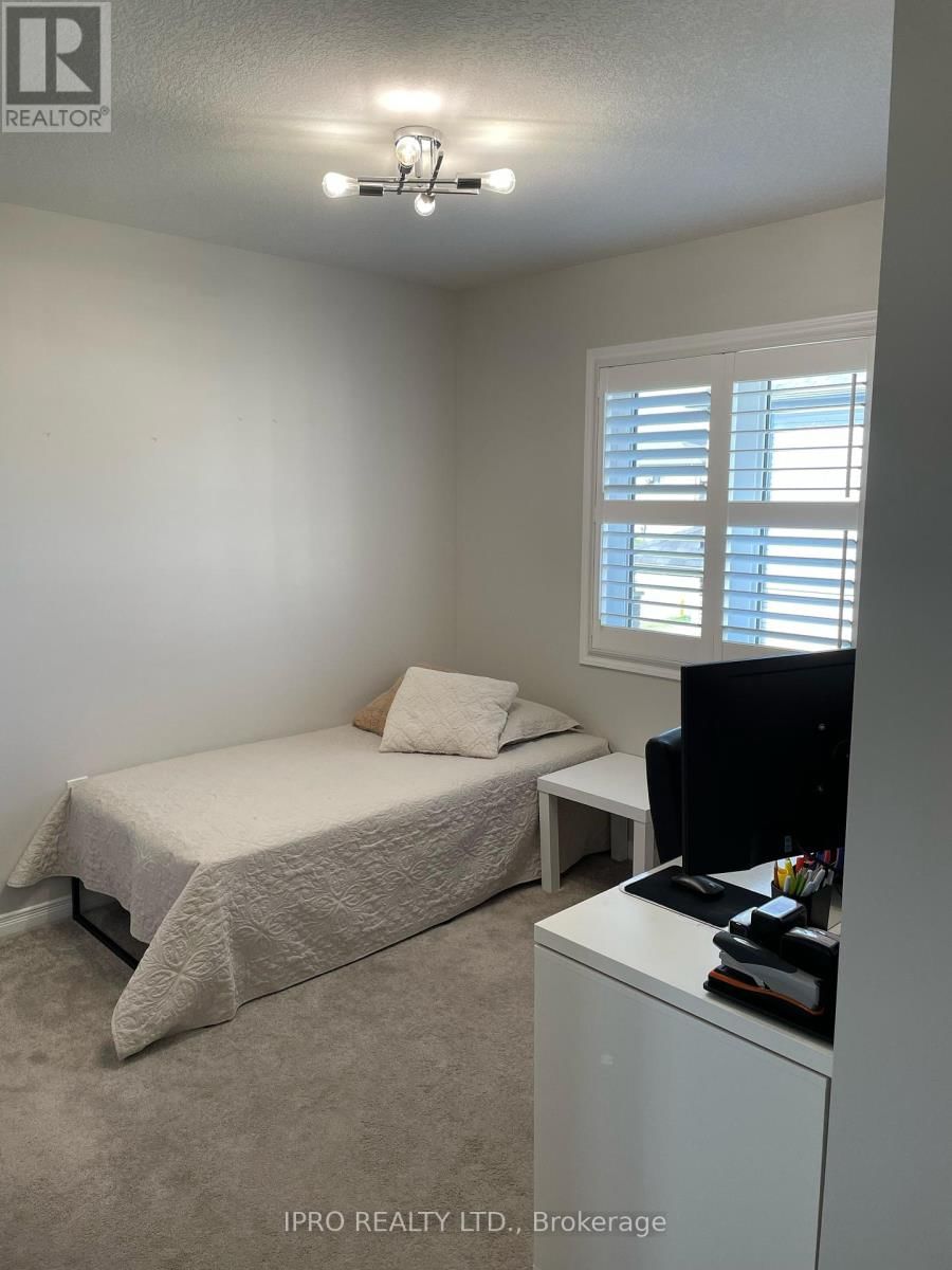 48 WITTEVEEN DRIVE Image 12