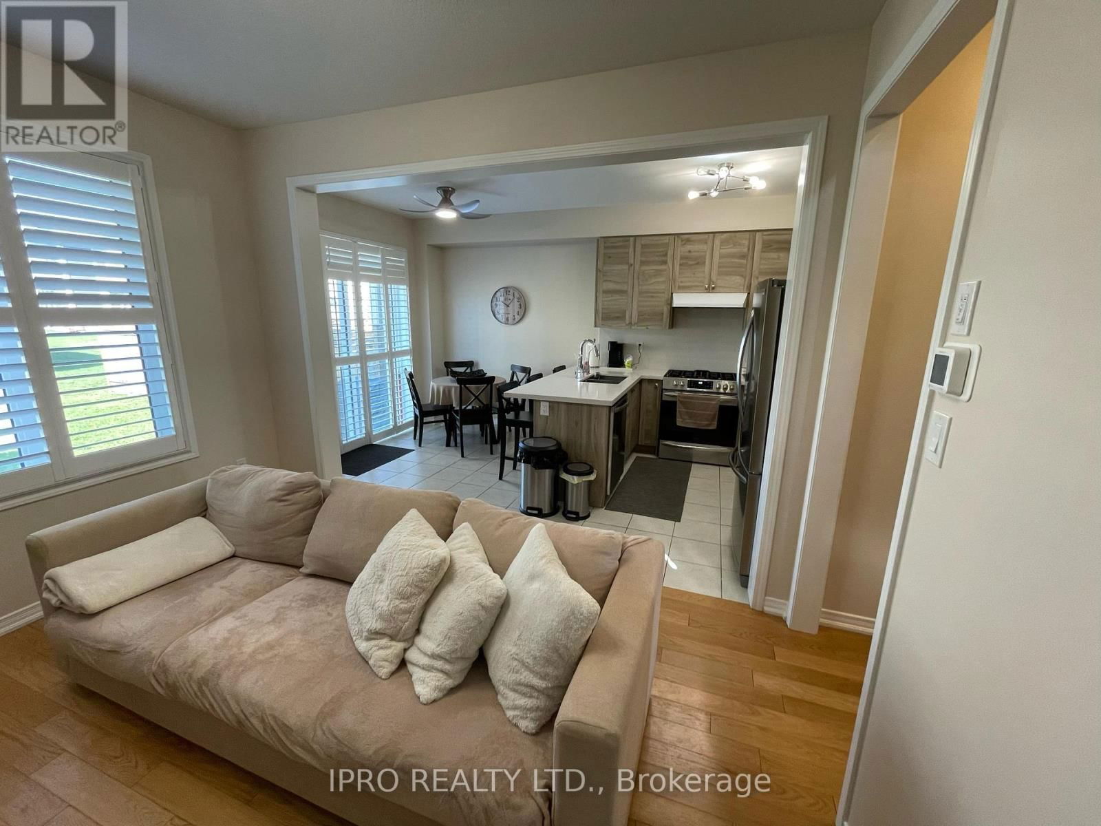 48 WITTEVEEN DRIVE Image 4