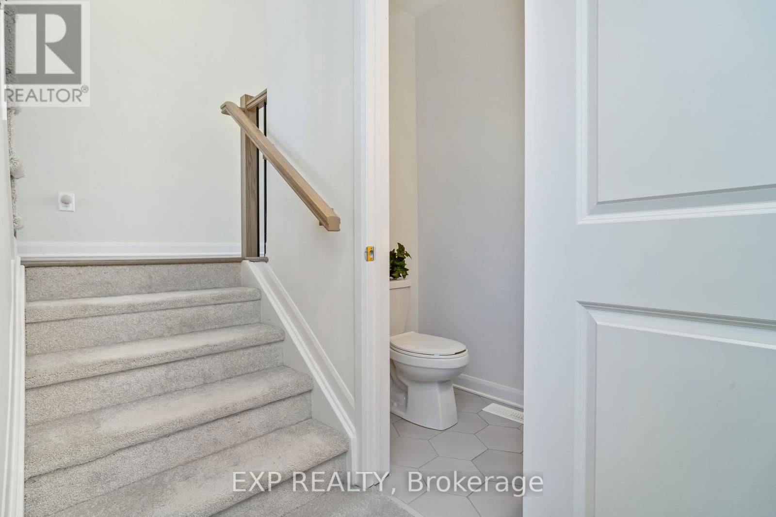 230 ELSIE MACGILL WALK Image 35