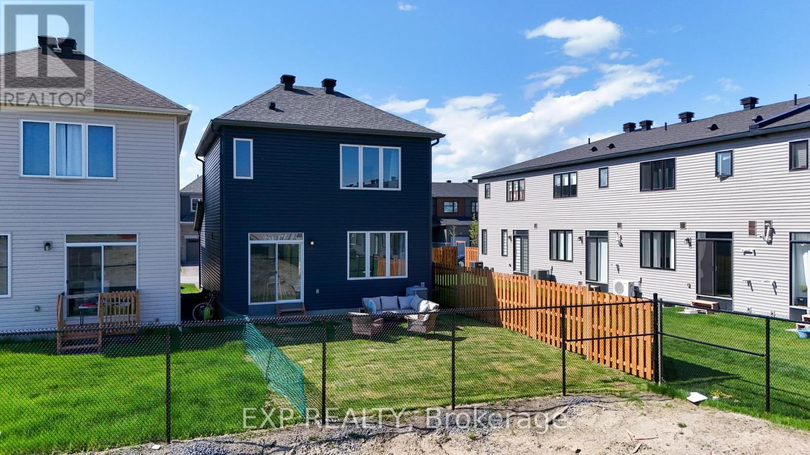 230 ELSIE MACGILL WALK Image 44
