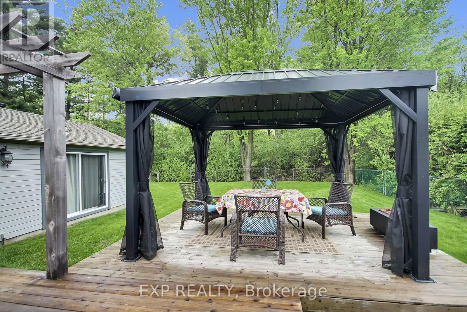 1447 MAXIME STREET Image 28