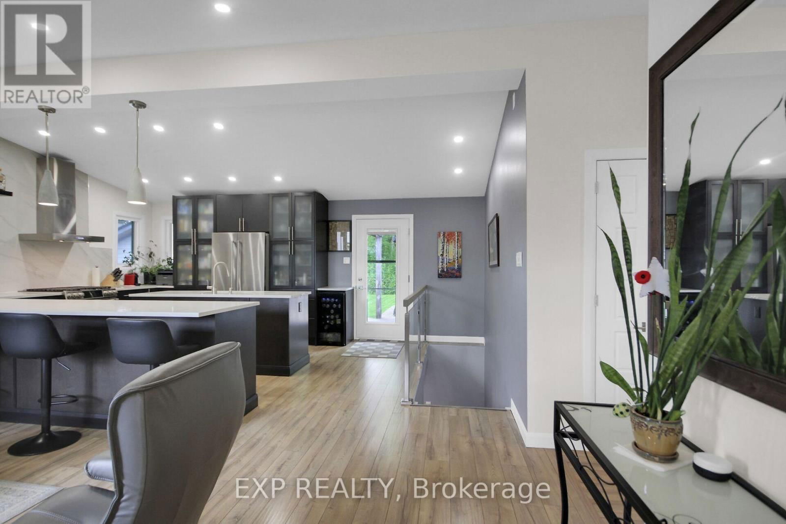 1447 MAXIME STREET Image 4