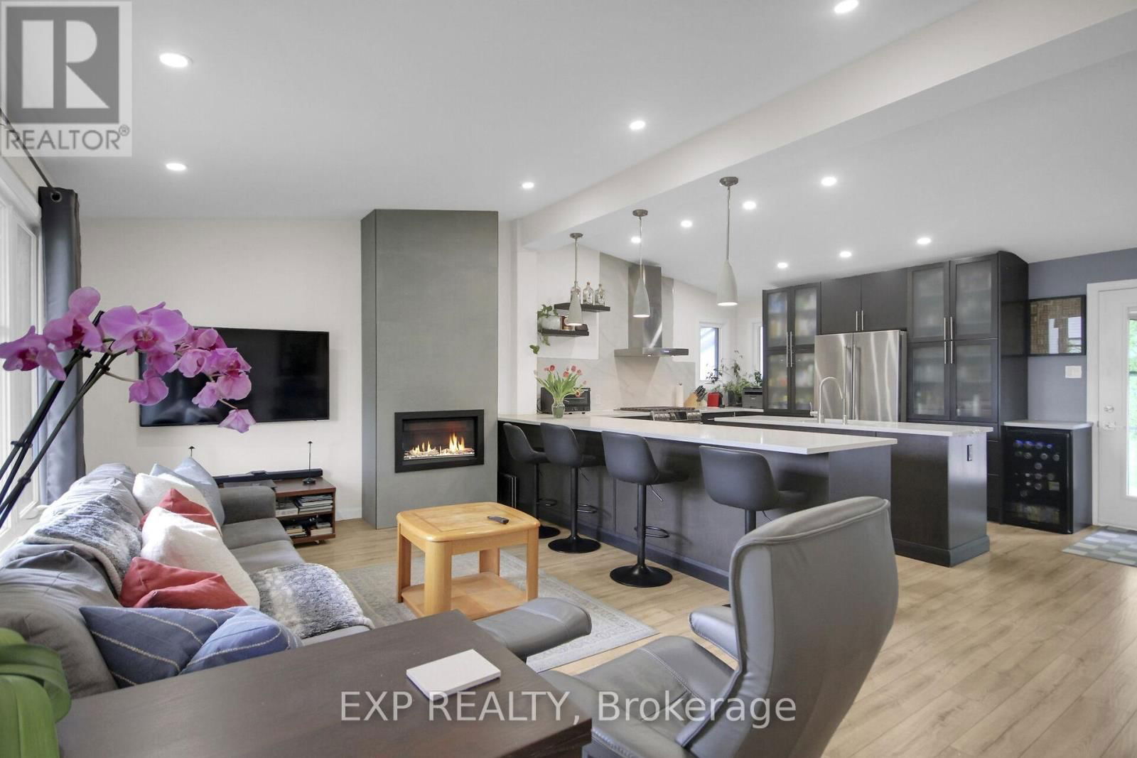 1447 MAXIME STREET Image 5