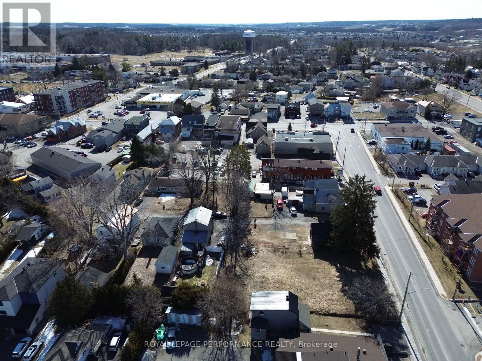 621 EDWARDS STREET Image 17