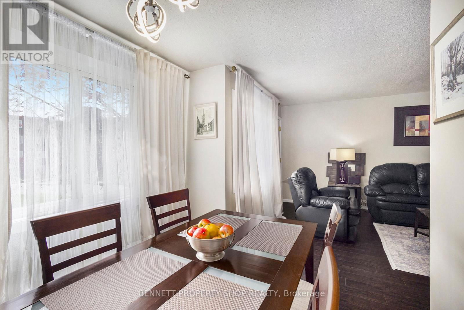 206 - 2041 ARROWSMITH DRIVE Image 11