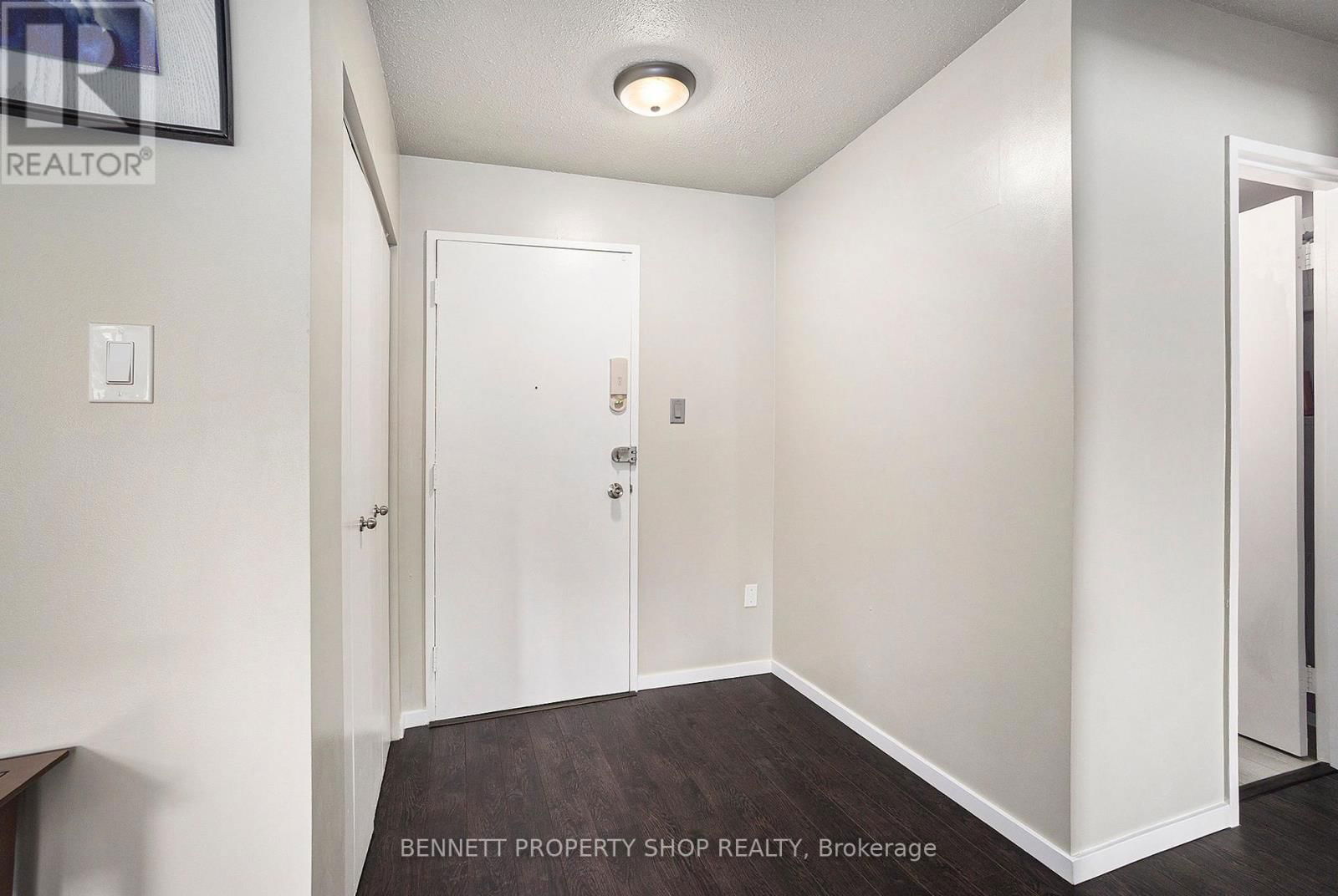 206 - 2041 ARROWSMITH DRIVE Image 5