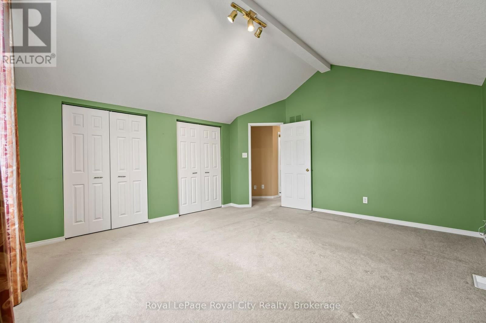 90 DOYLE DRIVE Image 14
