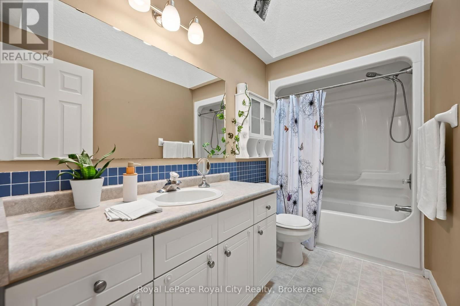 90 DOYLE DRIVE Image 18