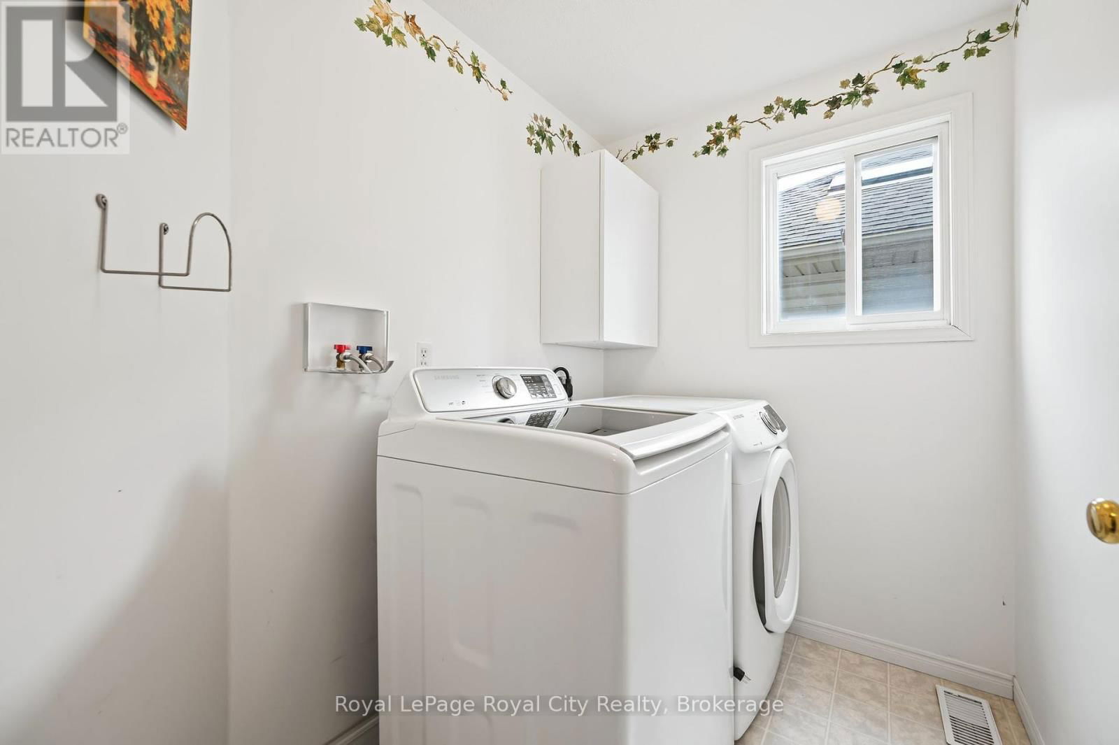 90 DOYLE DRIVE Image 19