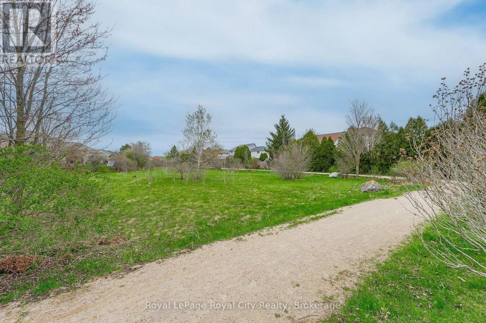 90 DOYLE DRIVE Image 30