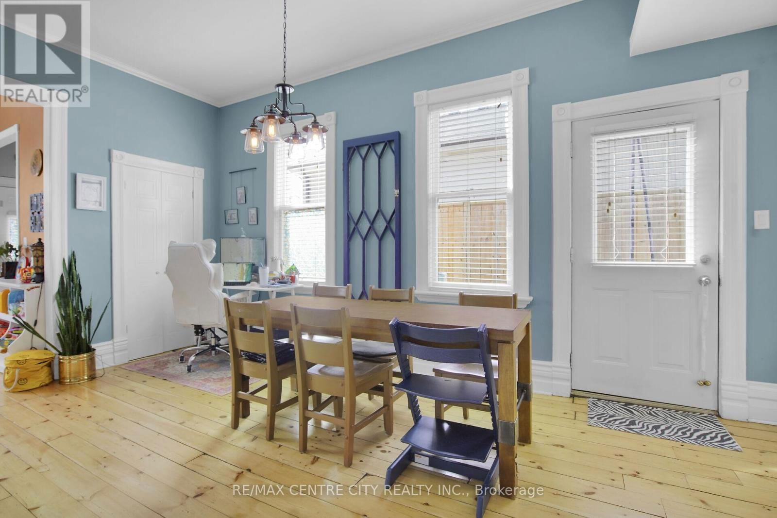21 QUEENS PLACE Image 11
