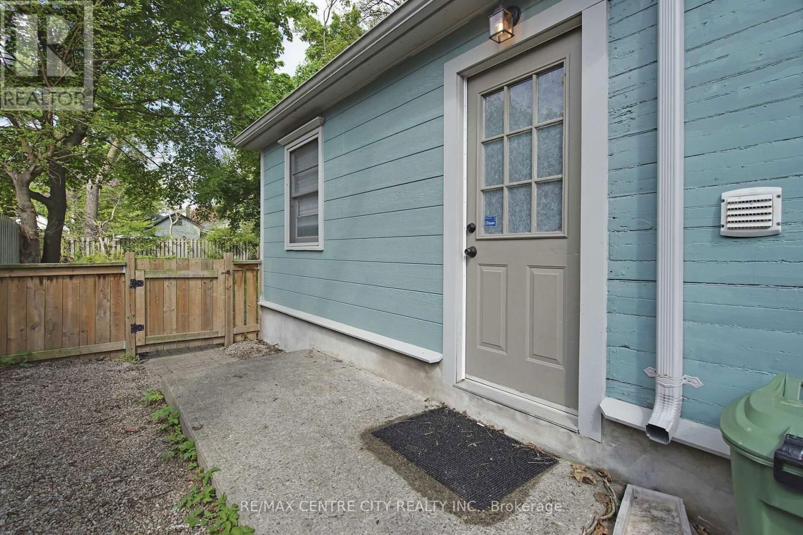21 QUEENS PLACE Image 27