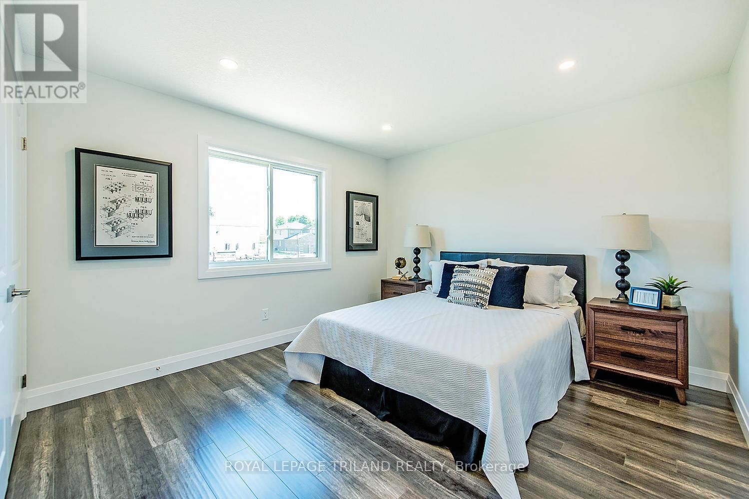 2567 CONSTANCE AVENUE NORTH Image 11