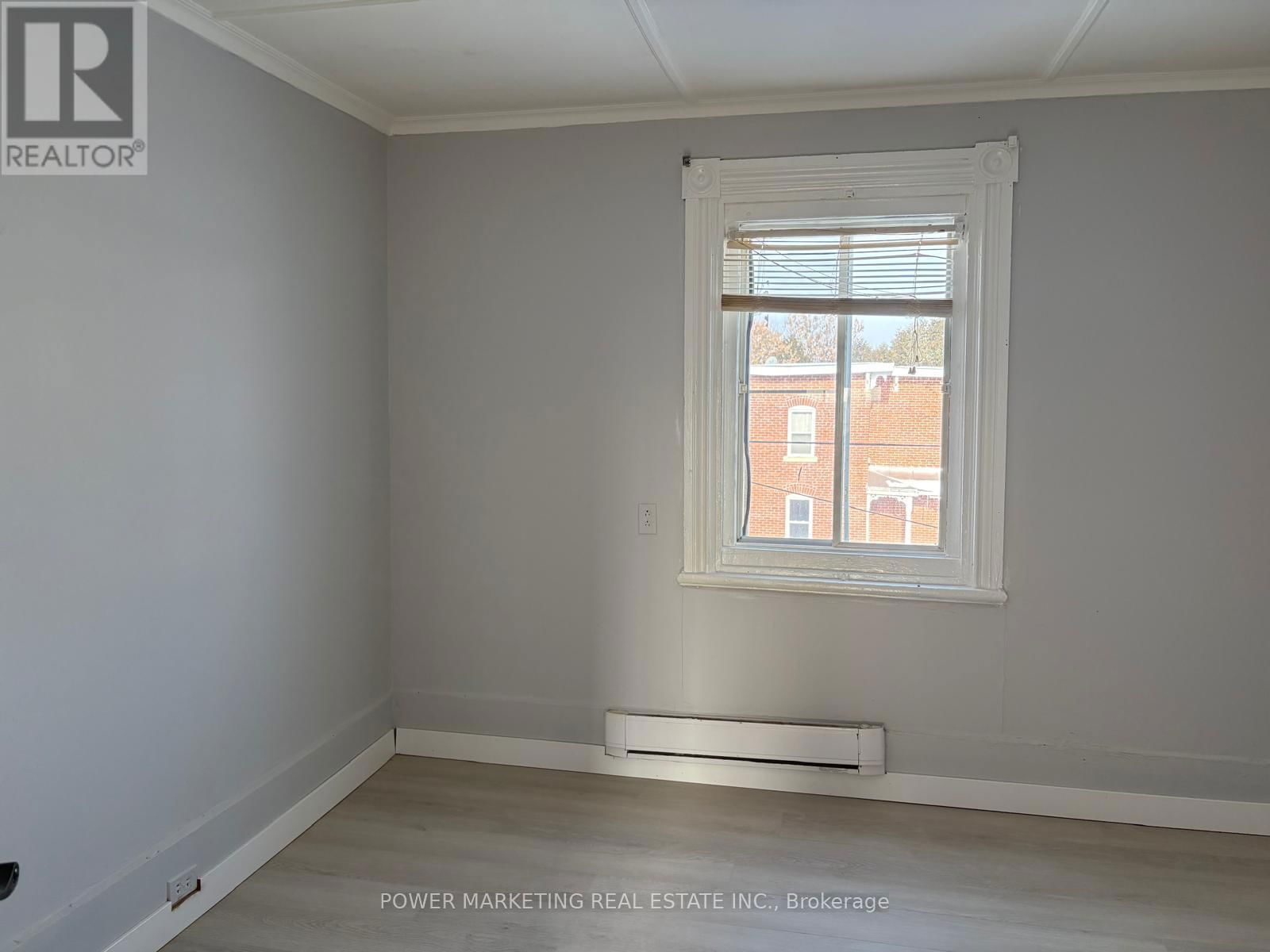 3762 CHAMPLAIN ROAD Image 12