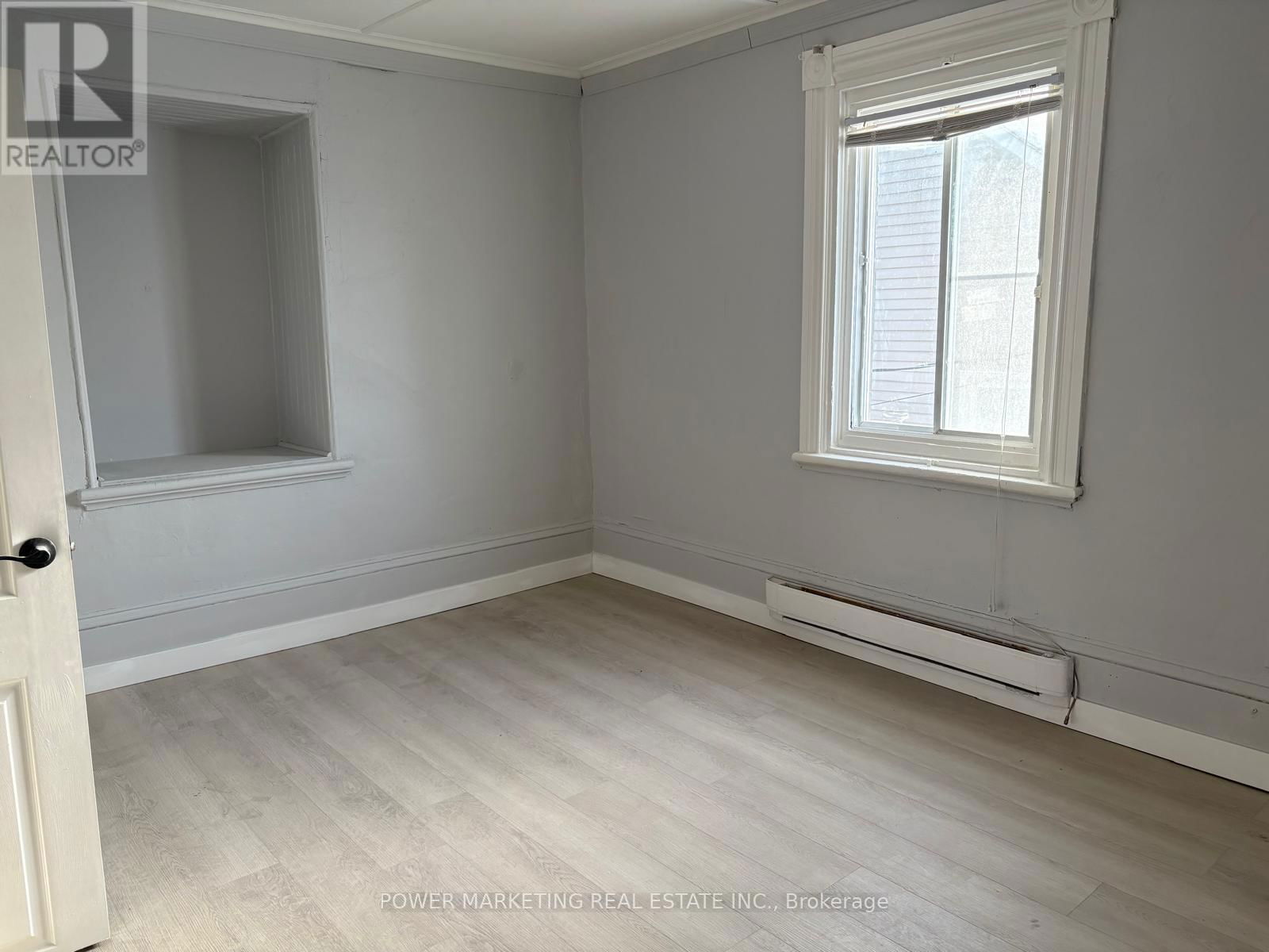 3762 CHAMPLAIN ROAD Image 13