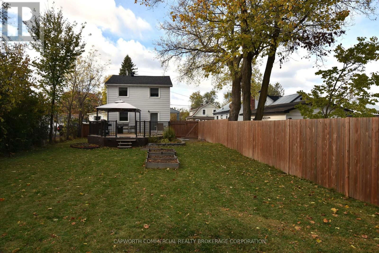 62 NORMA STREET SOUTH Image 14