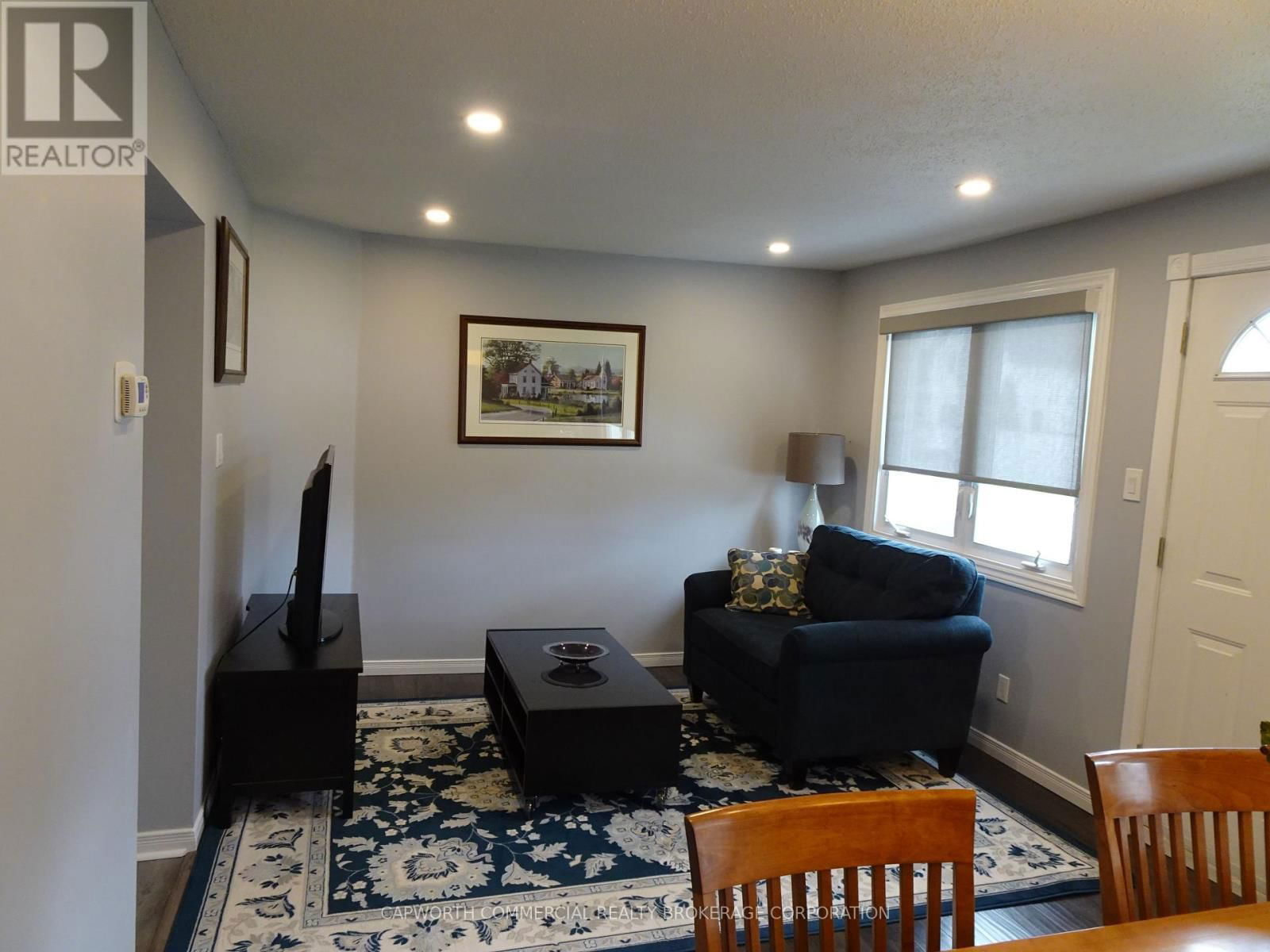 62 NORMA STREET SOUTH Image 3