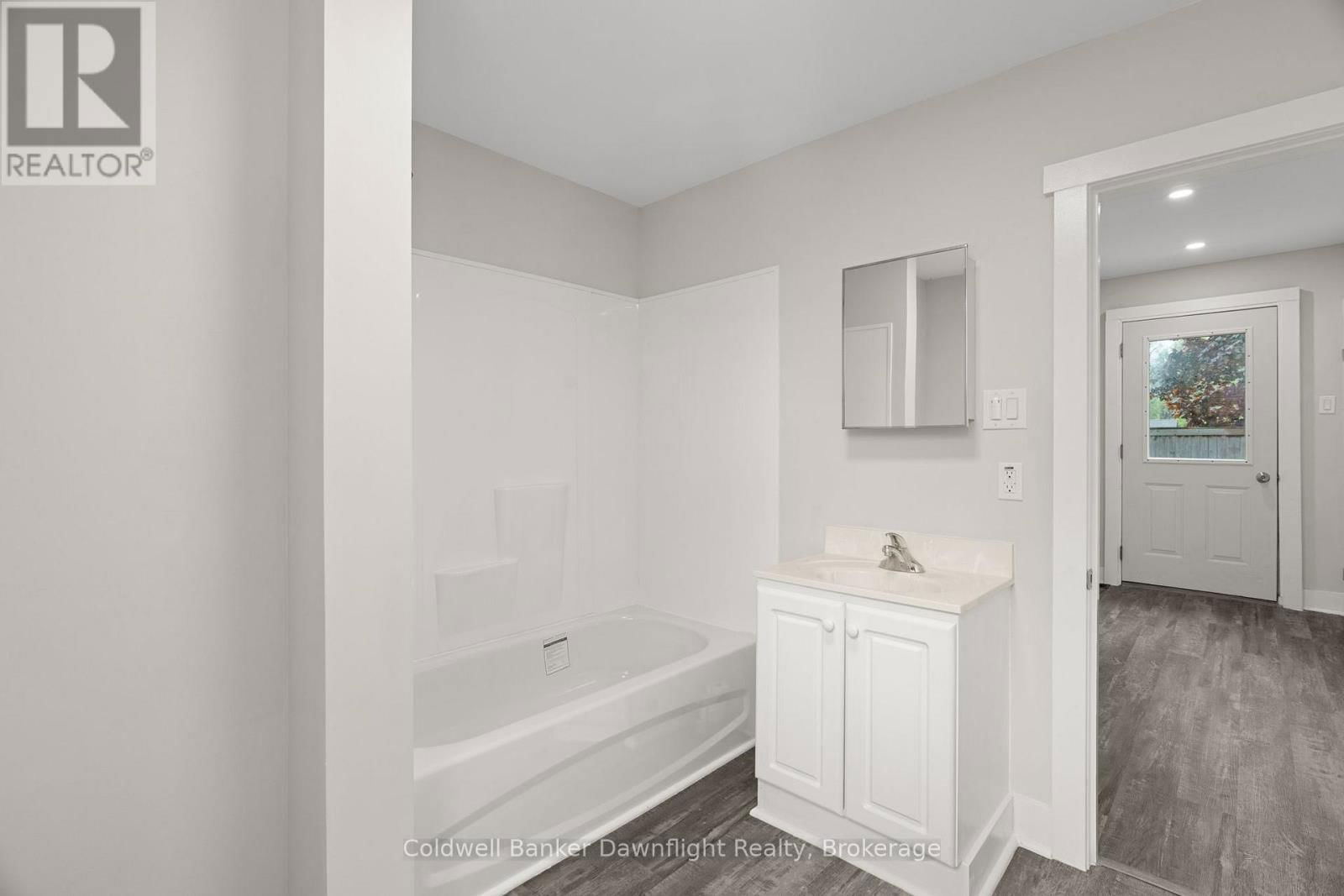 50 GODERICH STREET EAST Image 10