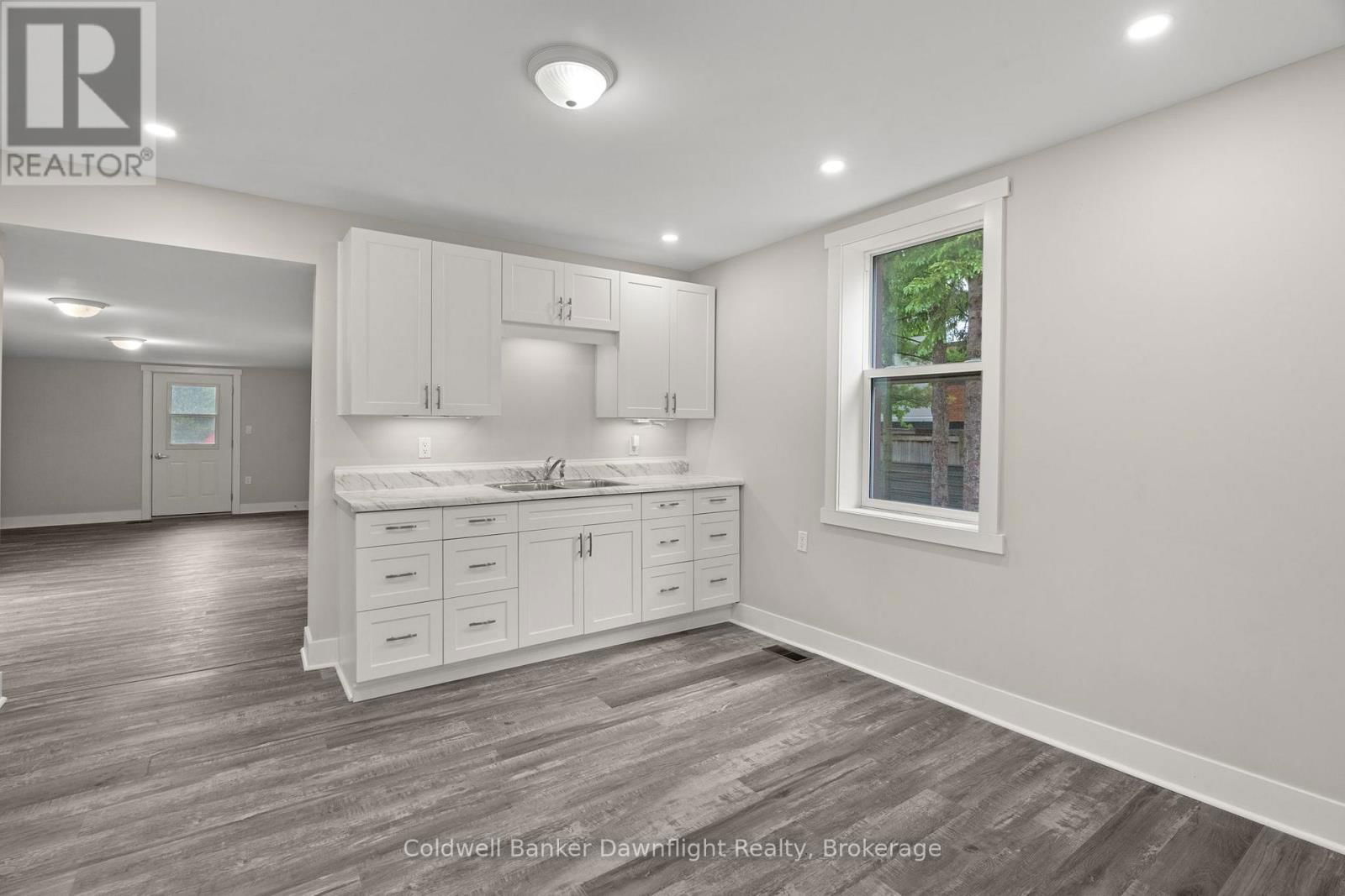 50 GODERICH STREET EAST Image 11