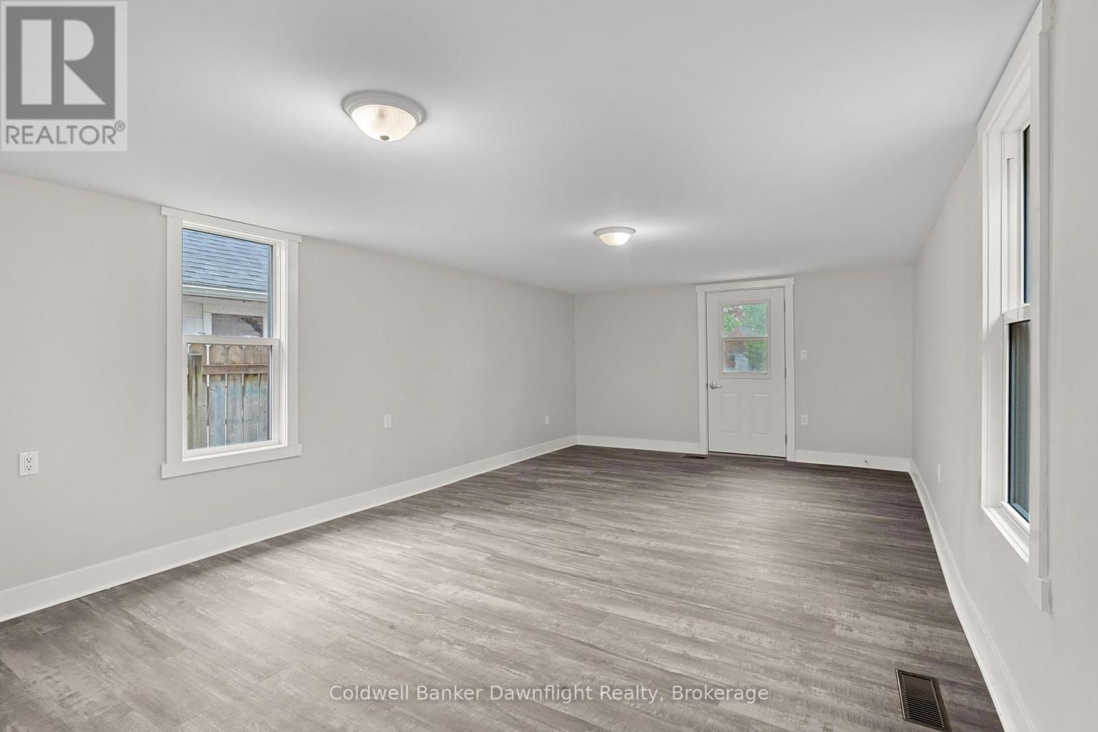 50 GODERICH STREET EAST Image 19