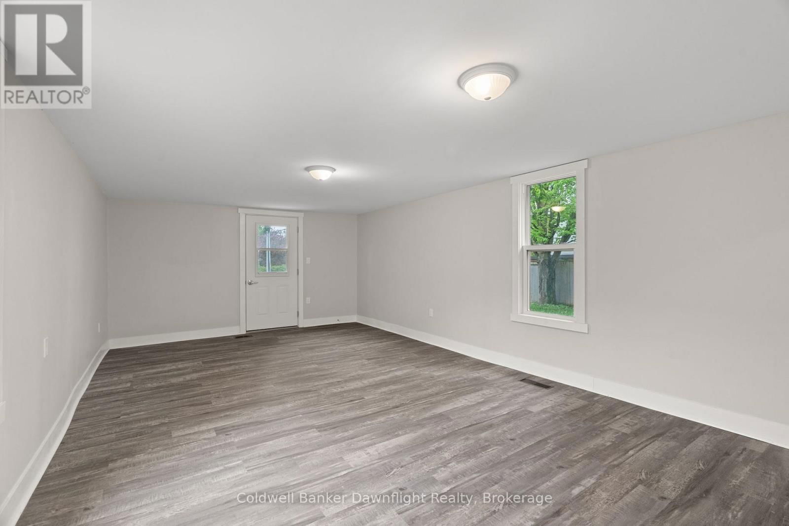 50 GODERICH STREET EAST Image 21
