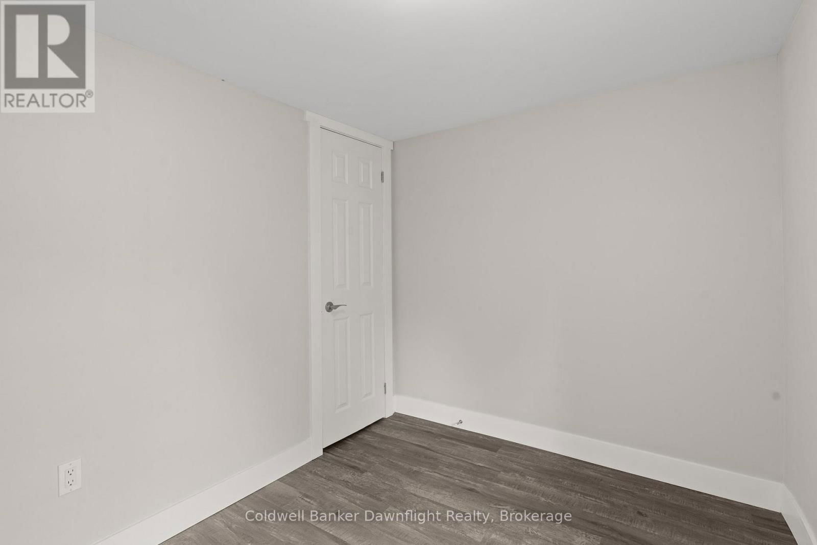 50 GODERICH STREET EAST Image 31