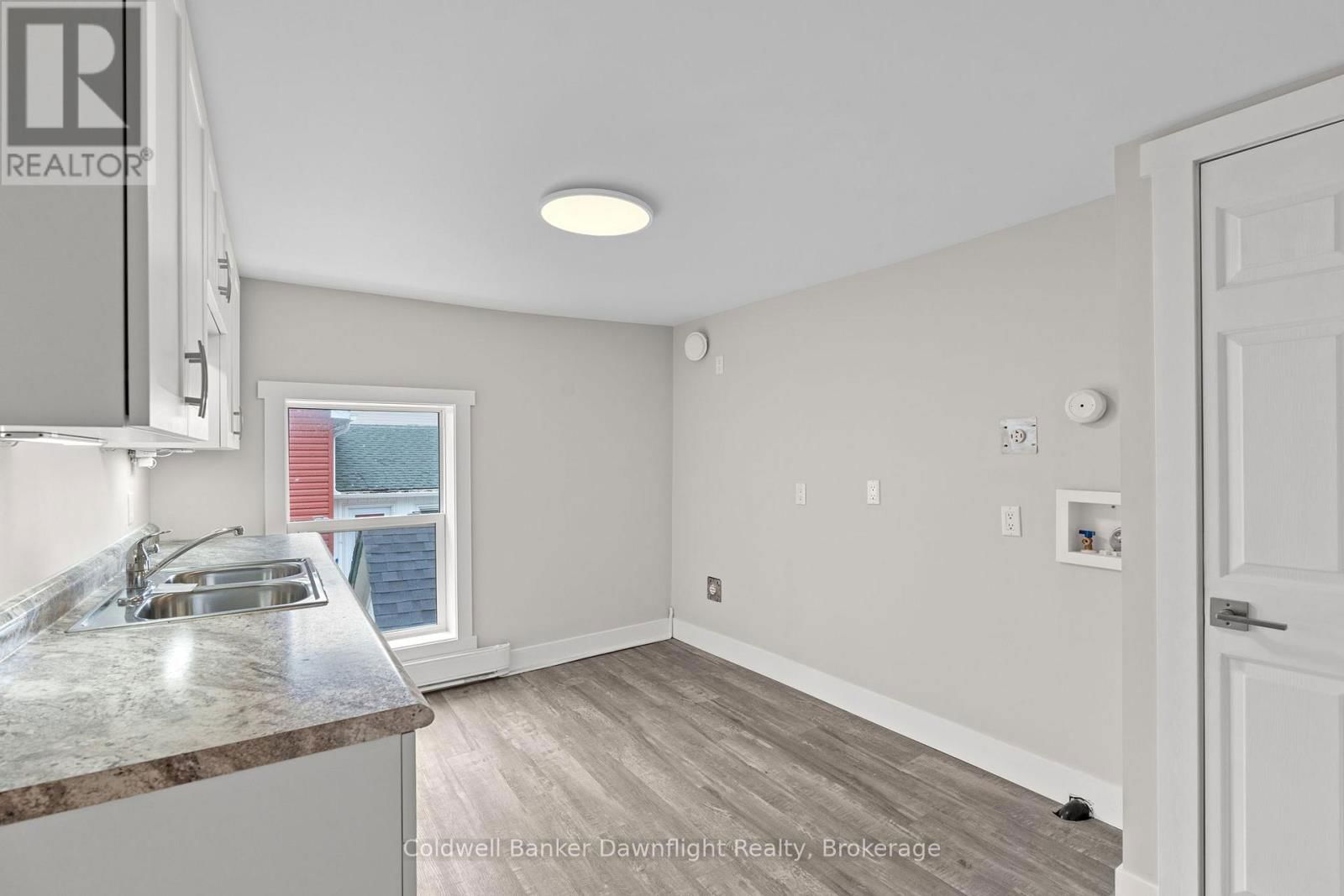 50 GODERICH STREET EAST Image 36