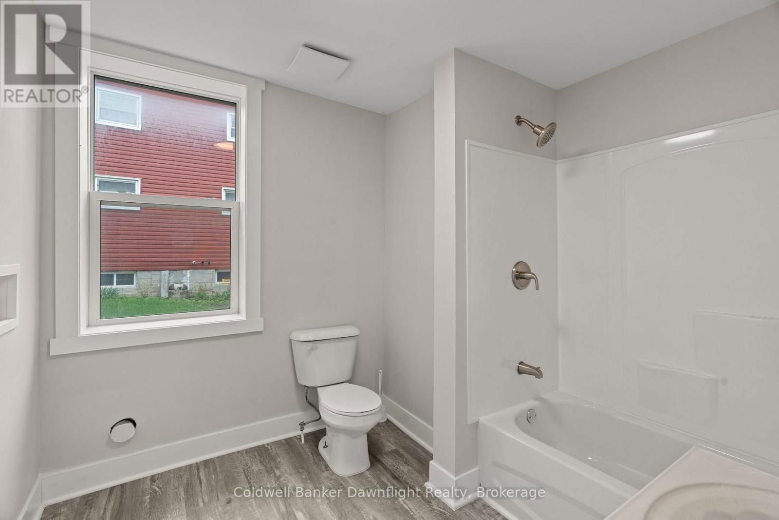50 GODERICH STREET EAST Image 9