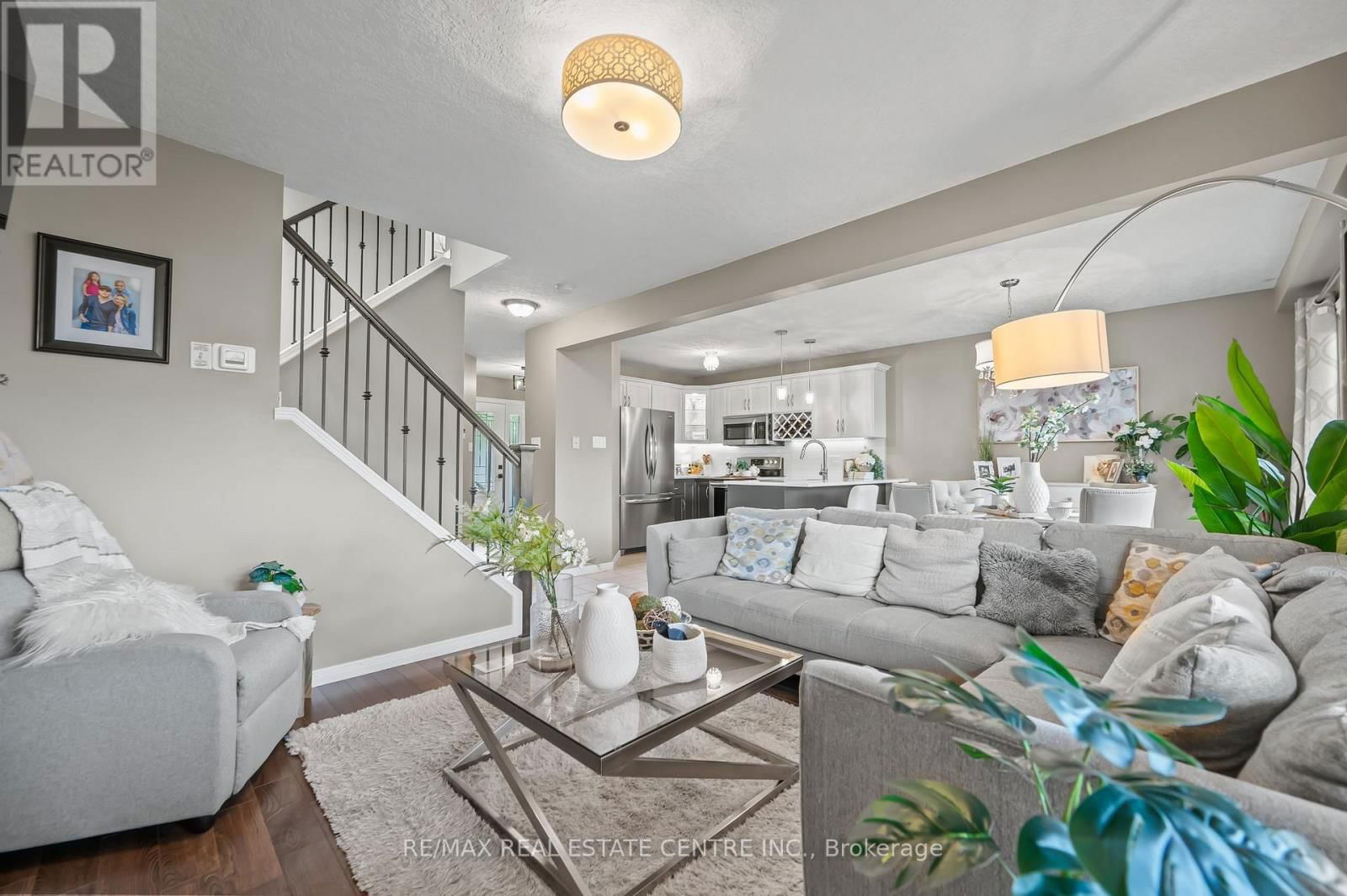 101 EDGEMERE DRIVE Image 10