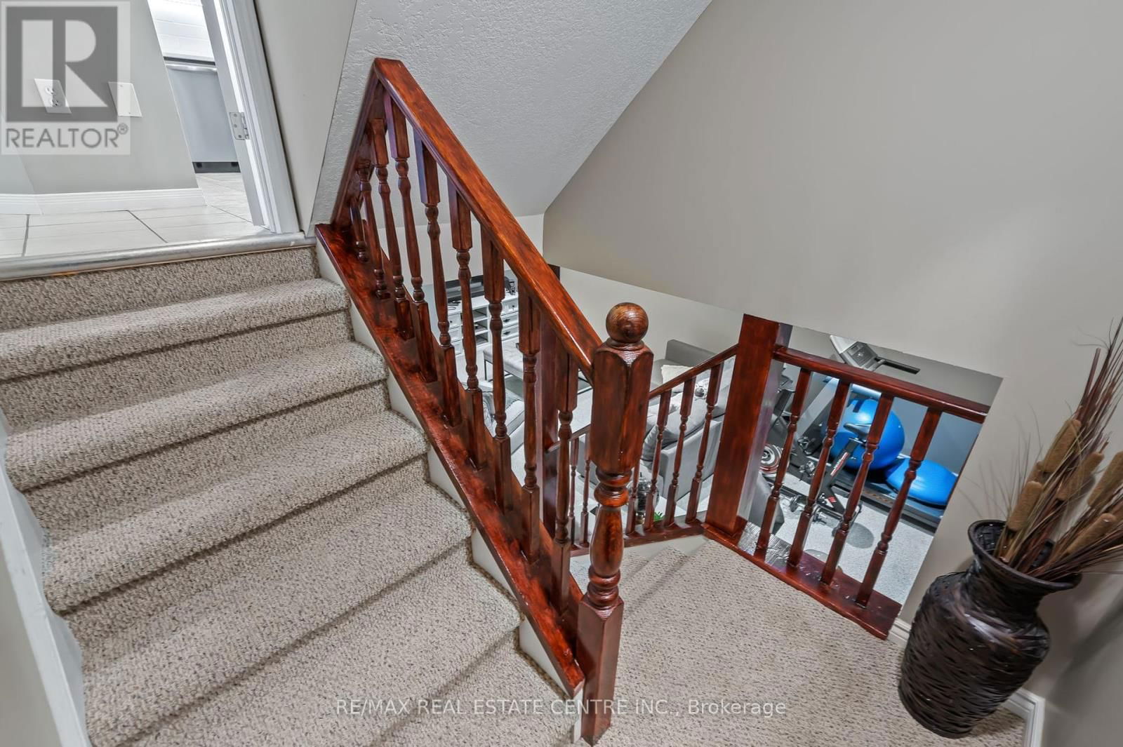 101 EDGEMERE DRIVE Image 25
