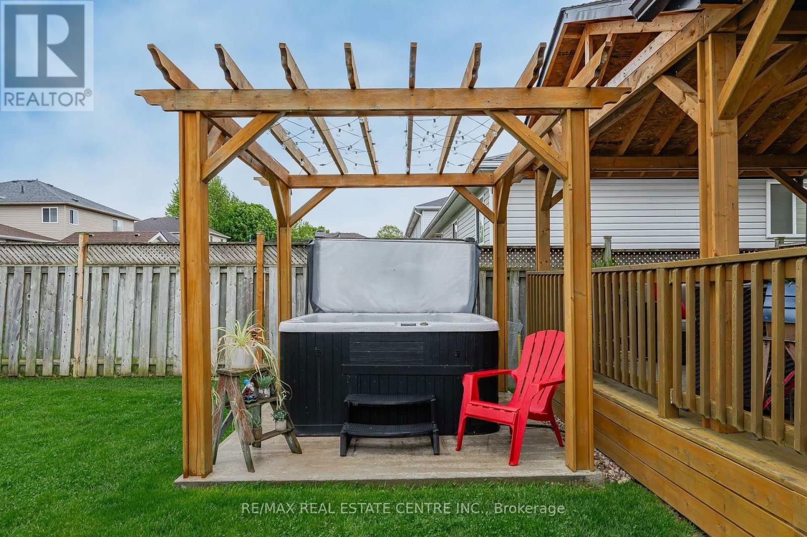 101 EDGEMERE DRIVE Image 31