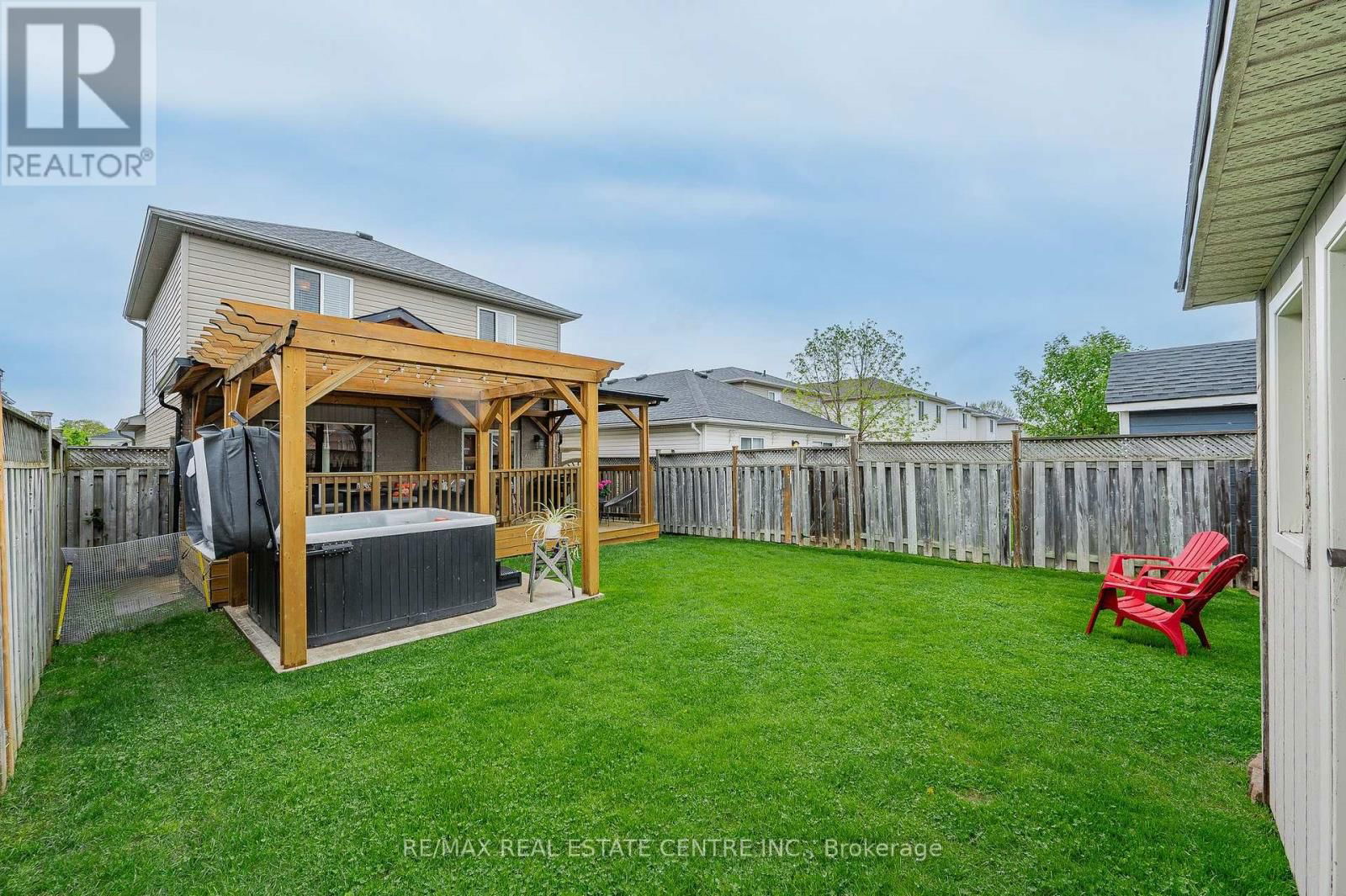 101 EDGEMERE DRIVE Image 33