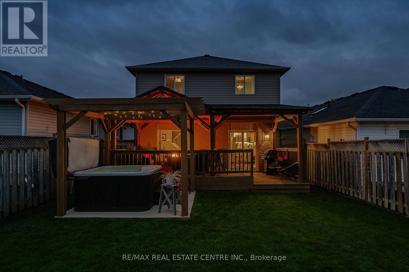 101 EDGEMERE DRIVE Image 44