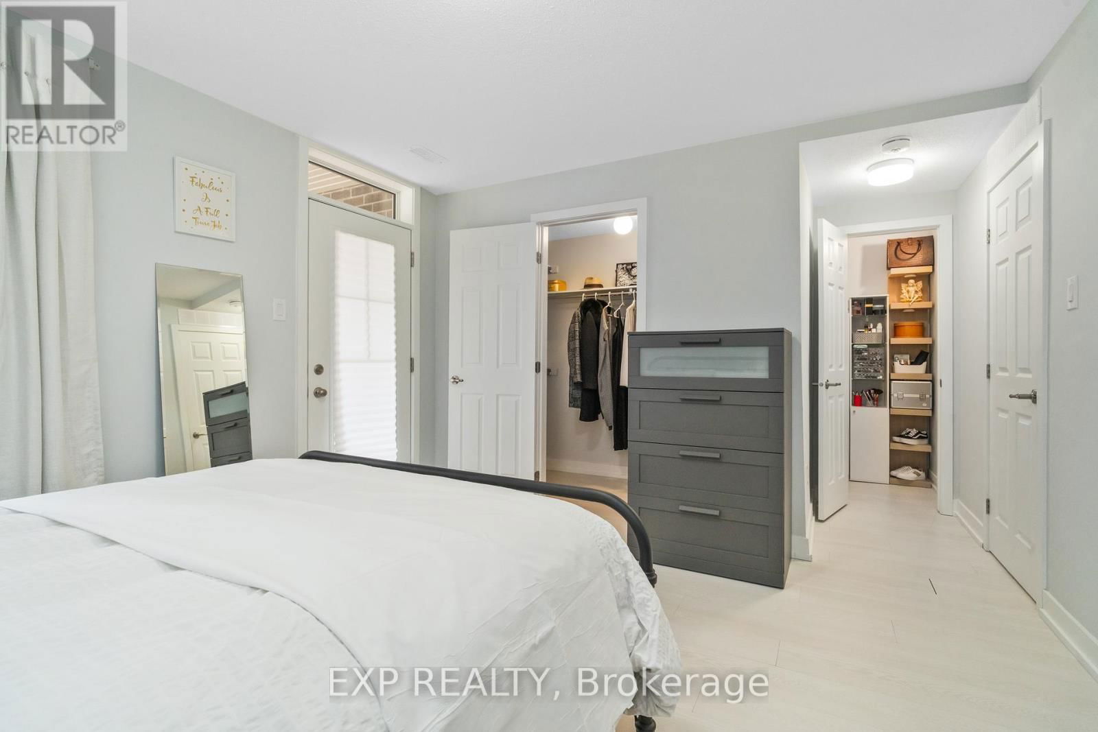 222 ANYOLITE PRIVATE Image 13