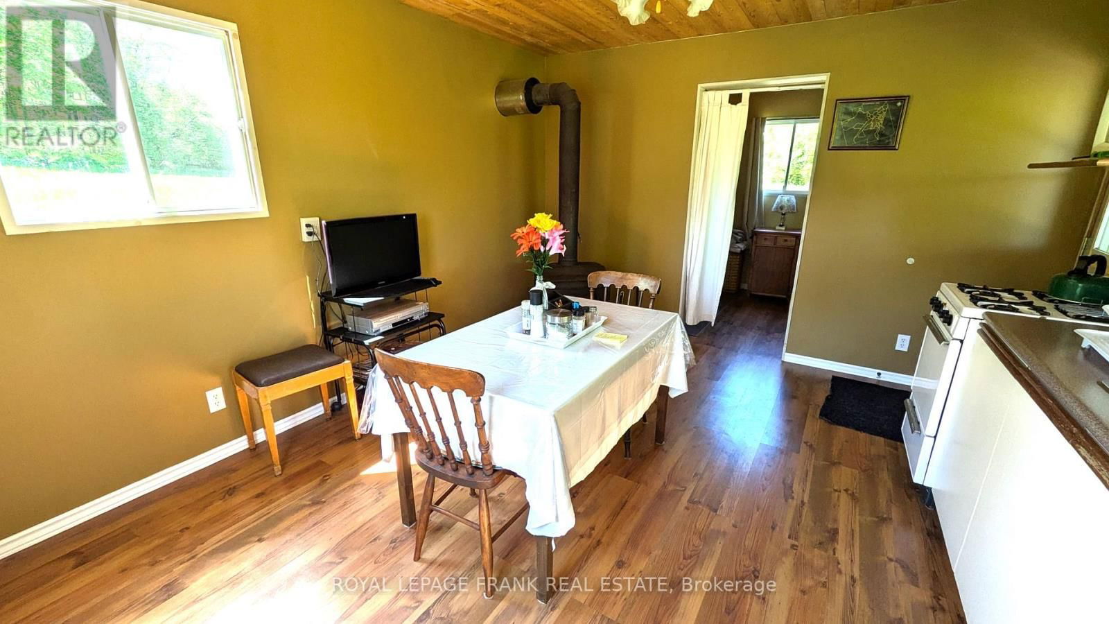 260 JAMES STREET Image 29
