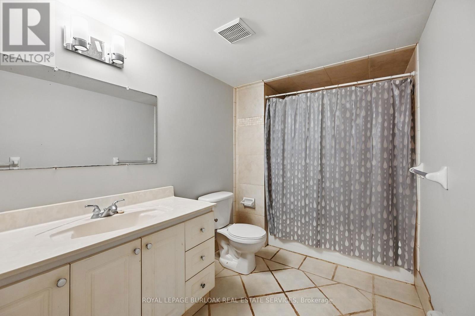 55 BARTON STREET WEST Image 44