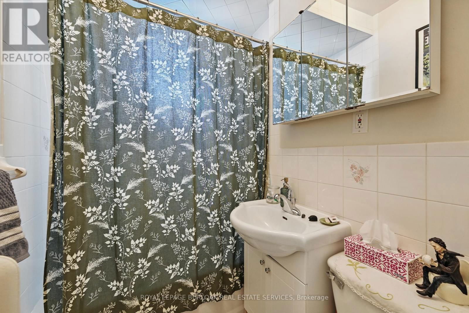 55 BARTON STREET WEST Image 29