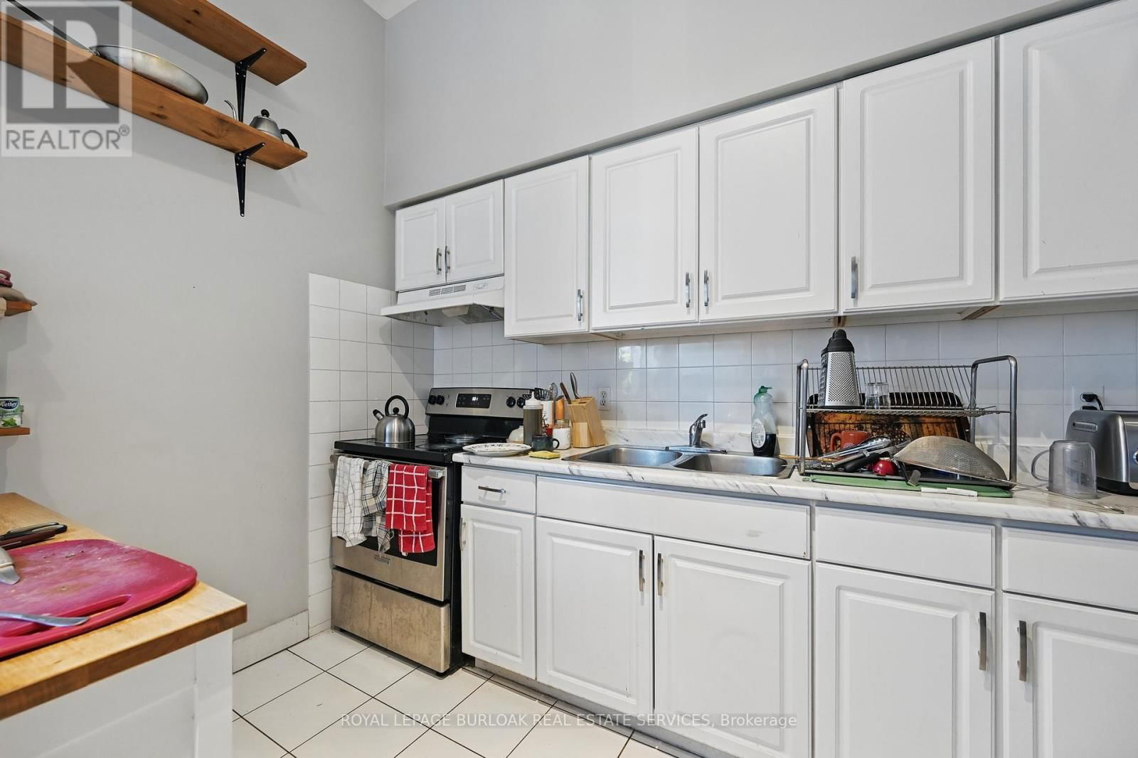 55 BARTON STREET WEST Image 36